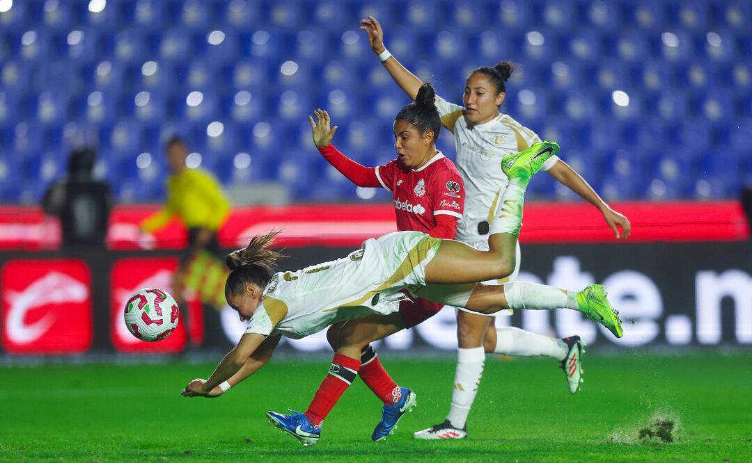 Toluca sufre una dolorosa derrota en el Universitario. Foto: Especial