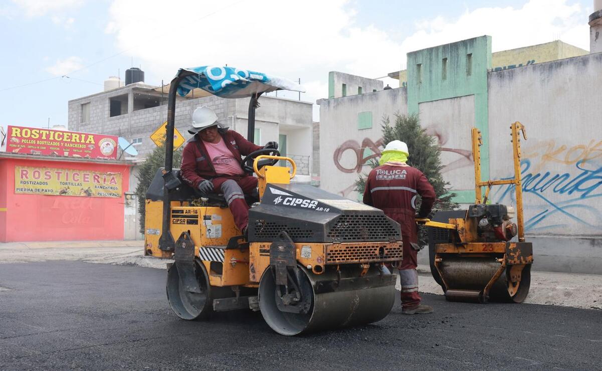 Este miércoles 15 octubre inició la segunda etapa de bacheo en el municipio que contempla 48 delegaciones / Foto Alejandro Vargas