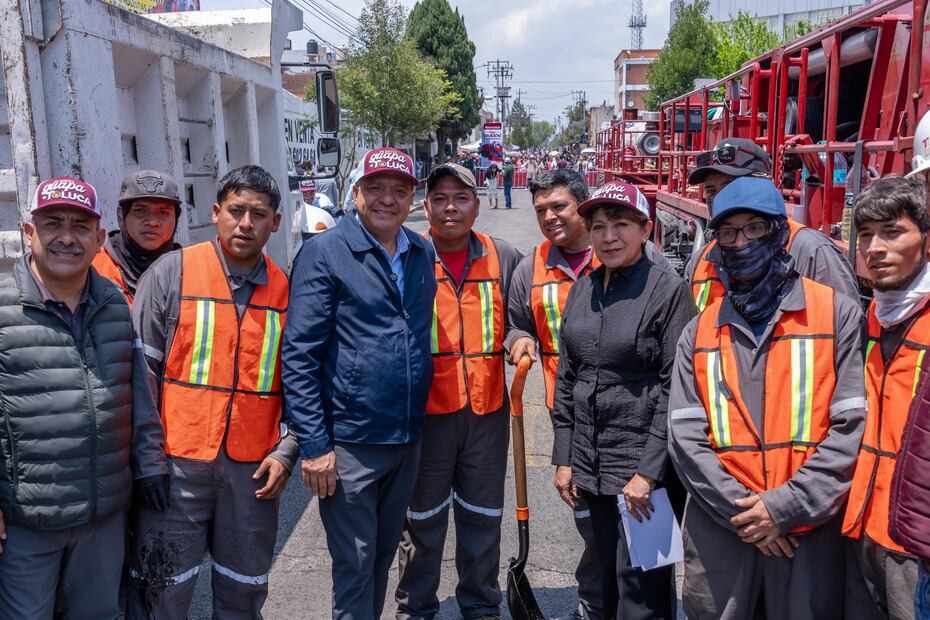 El alcalde Toluca estuvo acompañado de la Gobernadora Delfina Gómez. Foto. Especial