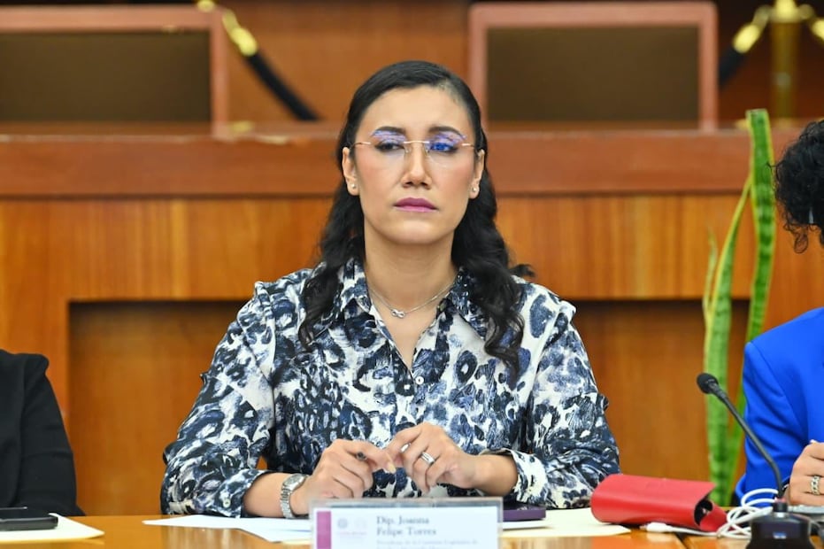 Expertos y diputados analizan en Toluca el impacto ético y legal de la maternidad subrogada en el Estado de México. Foto Especial