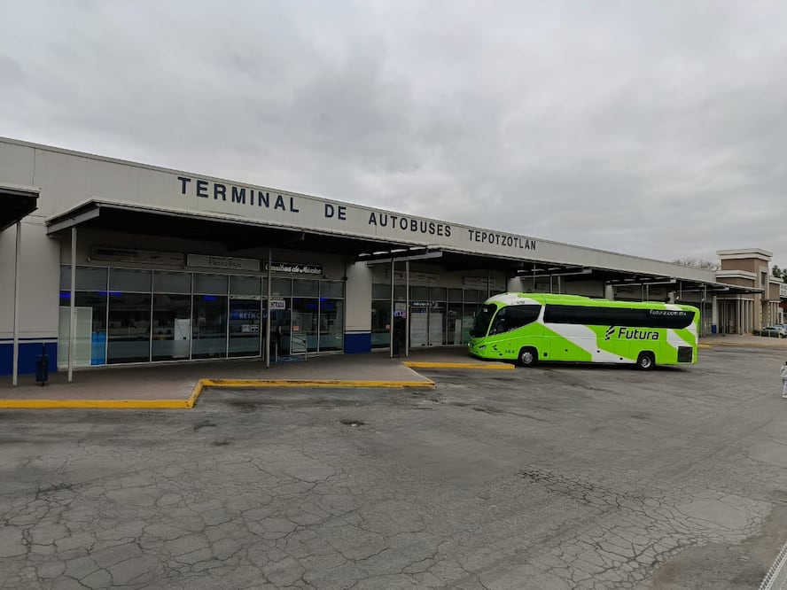 El flujo de autobuses se limita únicamente a destinos cortos como Querétaro, bajo monitoreo constante de las empresas. Foto Especial