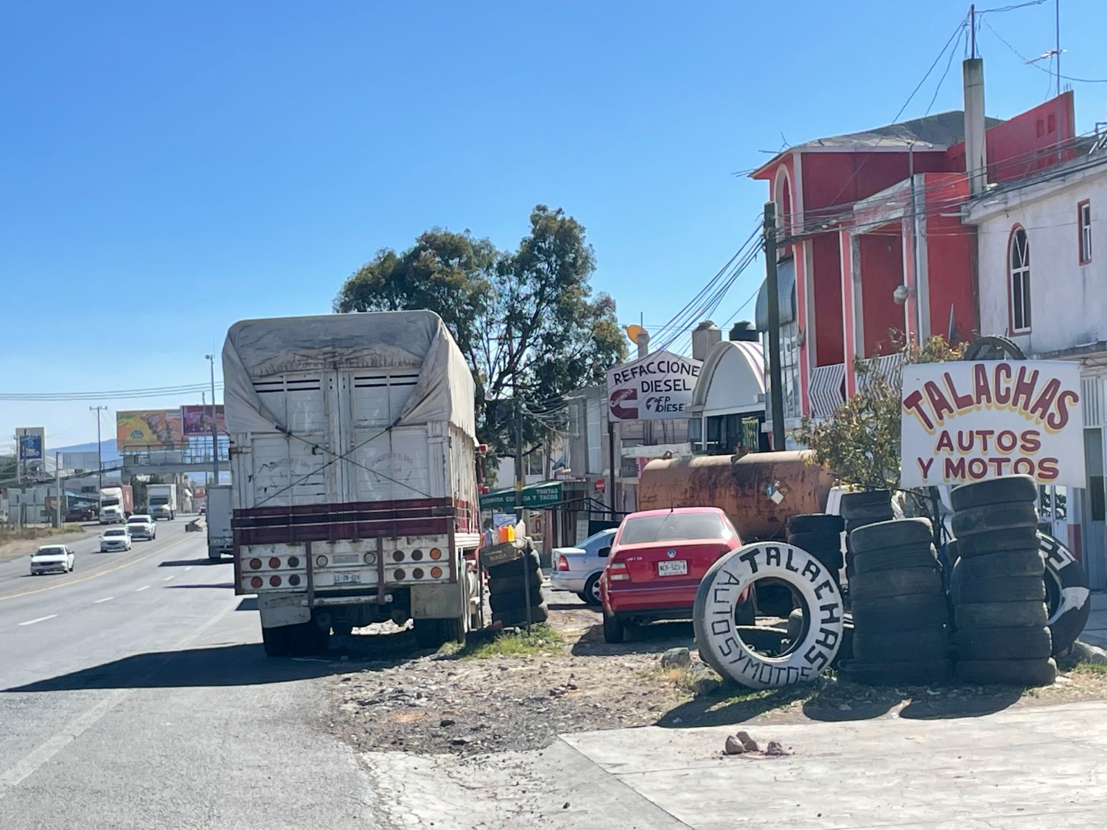 En esta región, los tramos más peligrosos incluyen el recorrido de Acambay hacia Aculco. Foto Michelle Sánchez