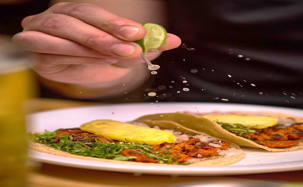 Los mexiquenses que deseen sumarse a esta causa podrán adquirir boletos, canjeables por tres tacos al pastor durante el mes de junio. Foto: Sergio García / El Universal Estado de México