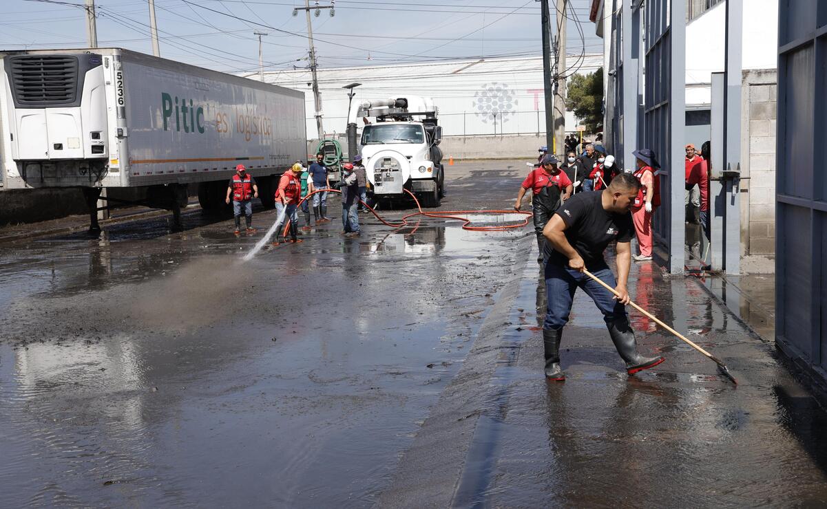 Luego de 48 horas de inundaciones llega el apoyo a la zona del Parque Industrial Toluca-Lerma