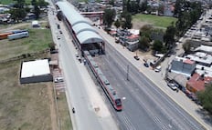 ¡Cada vez más cerca! Captan trenes en pruebas dentro de la estación Teyahualco rumbo al AIFA