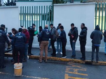 Operativo Inusual: Policías de Toluca cambian la patrulla por desayunos calientes para familias de pacientes