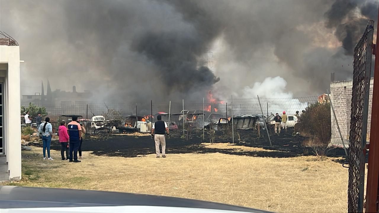 El incendio ocurrió en un pastizal en la comunidad de La Resurrección. Foto Especial