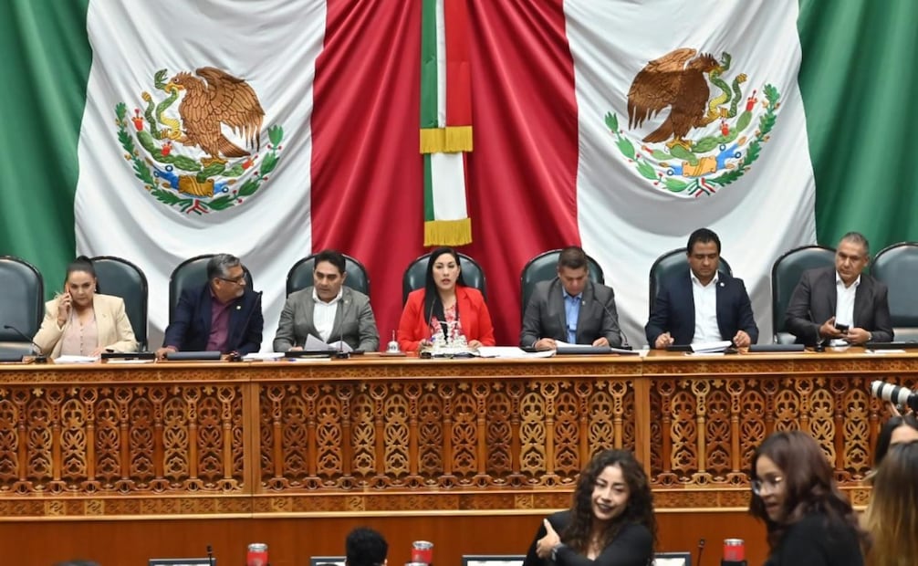 Diputados de la oposición (PAN, PRI, PRD y MC) votaron en contra argumentando que la reforma atenta contra el mérito y la carrera judicial. Foto Especial