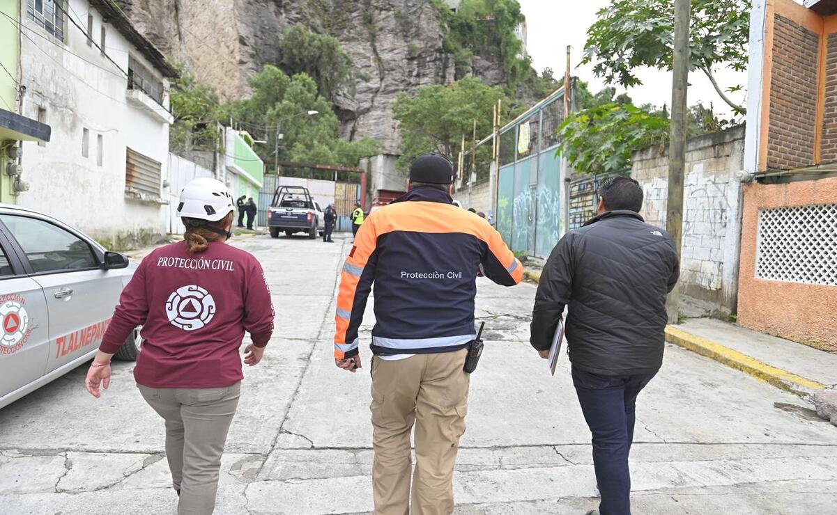 El deslave se originó aproximadamente a las 8:20 horas, sin embargo, a las 8:40 horas se reportó la caída de rocas en un domicilio ubicado en calle Cantera / Foto: Especial