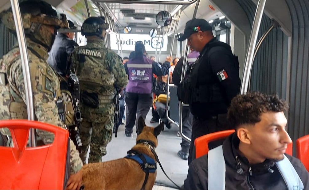 Las autoridades exhortaron a las pasajeras a utilizar la aplicación Red Violeta ante situaciones de riesgo o emergencias. foto especial