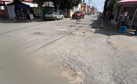 Vecinos afirman que Tultitlán reportó 49 toneladas de asfalto aplicadas en un solo bache