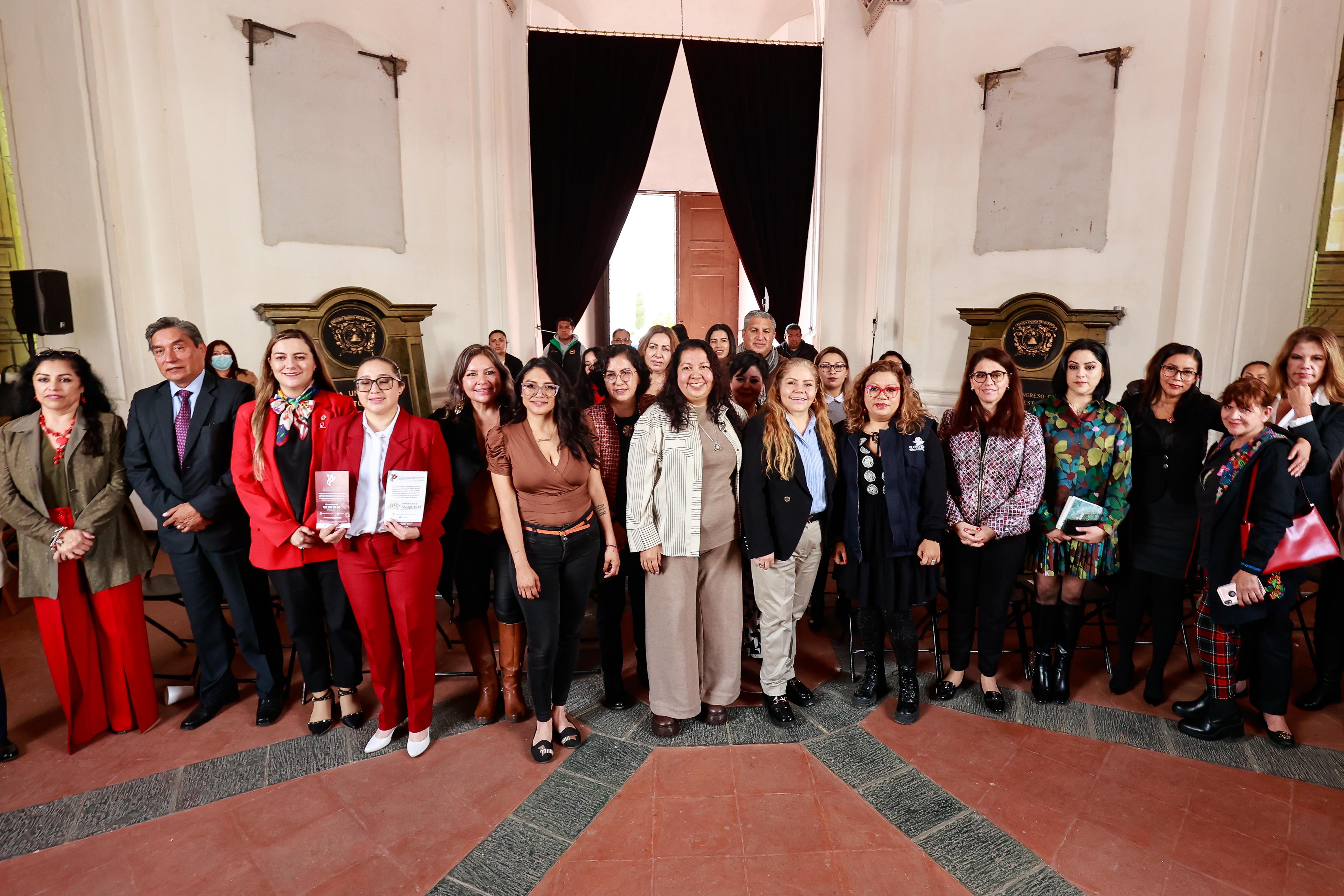 Mujeres en el periodismo enfrentan desigualdades laborales en Edomex