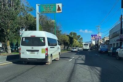 Aparecen vagonetas “pirata” entorno el “Insurgente” en Toluca