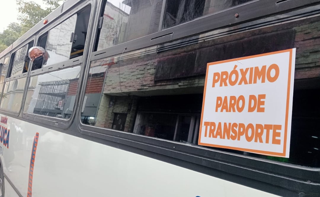 Transportistas del Valle de Toluca anuncian paro en demanda de aumento tarifario. Foto: Alejandro Vargas