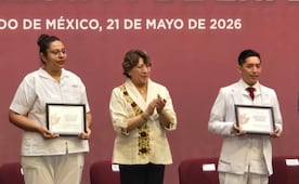 Dignificación laboral: Edomex entrega basificaciones a 150 médicos especialistas y 100 enfermeras 