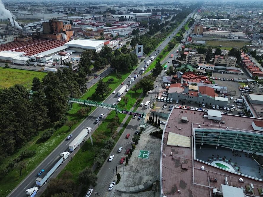 Demandan la agilización de trámites ante la Secretaría de Infraestructura, Comunicaciones y Transportes, puesto que al ser procesos tardíos. Foto: Alejandro Vargas/ El Universal