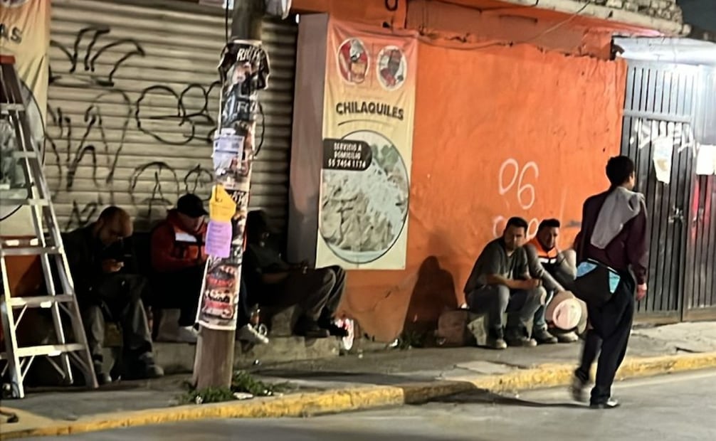 La entrada principal del condominio es el punto de fricción donde vecinos y trabajadores de SITRAMYTEM han tenido roces verbales. Foto Especial