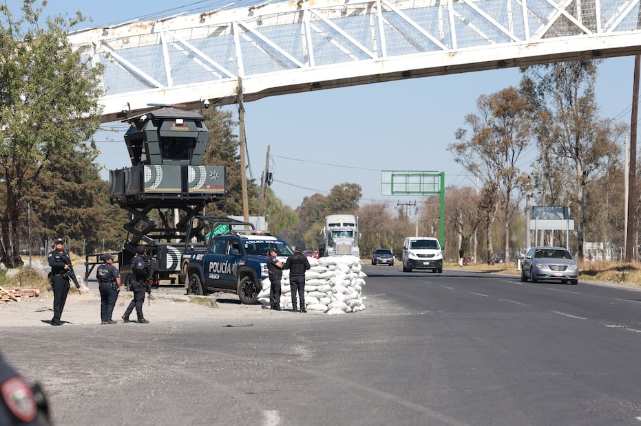 Autoridades estatales mantienen vigilancia en zonas limítrofes donde el CJNG disputa el territorio con la Nueva Familia Michoacana. Foto Alejandro Vargas / El Universal