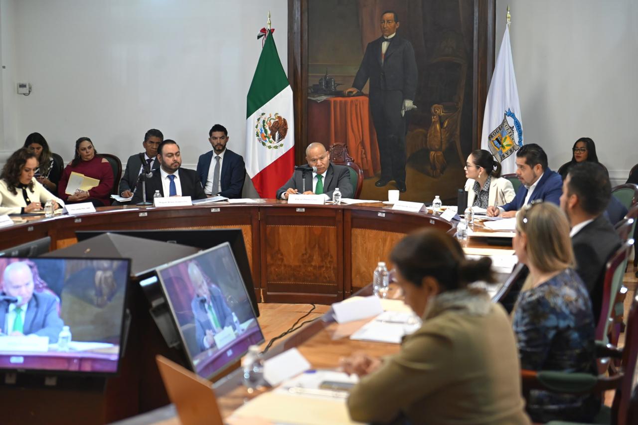 El alcalde Raciel Pérez Cruz ha denunciado el pésimo estado de la flota vehicular heredada, la cual representa un grave problema para la operatividad del municipio y la calidad de vida de los ciudadanos. Foto Especial
