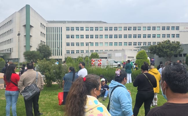 Evacúan Hospital Adolfo López Mateos en Toluca tras reporte de fuga de gas en el quinto piso