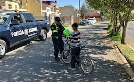 En recorrido, reparten juguetes policías estatales e interactúan con menores por el Día del Niño 