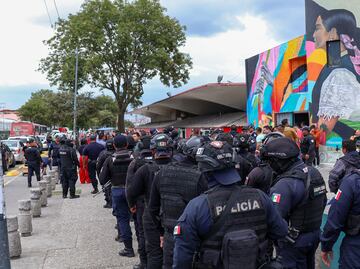 Liberan espacios públicos en Toluca, retiran a ambulantes de vialidades del centro y Mercado Juárez