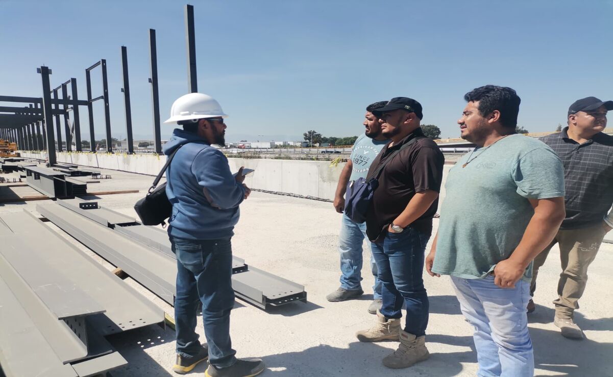 Habitantes de Tultepec bloquean construcción del Suburbano AIFA por tercer día