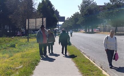 Paciente pierde cita médica por bloqueo de maestros en Metepec