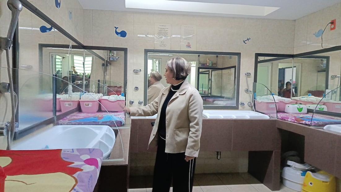 Gilberto Rocha, presidente de Casasistencia I.A.P., señala la urgencia de actualizar el marco legal para agilizar la pérdida de patria potestad. Foto Gisela González / El Universal