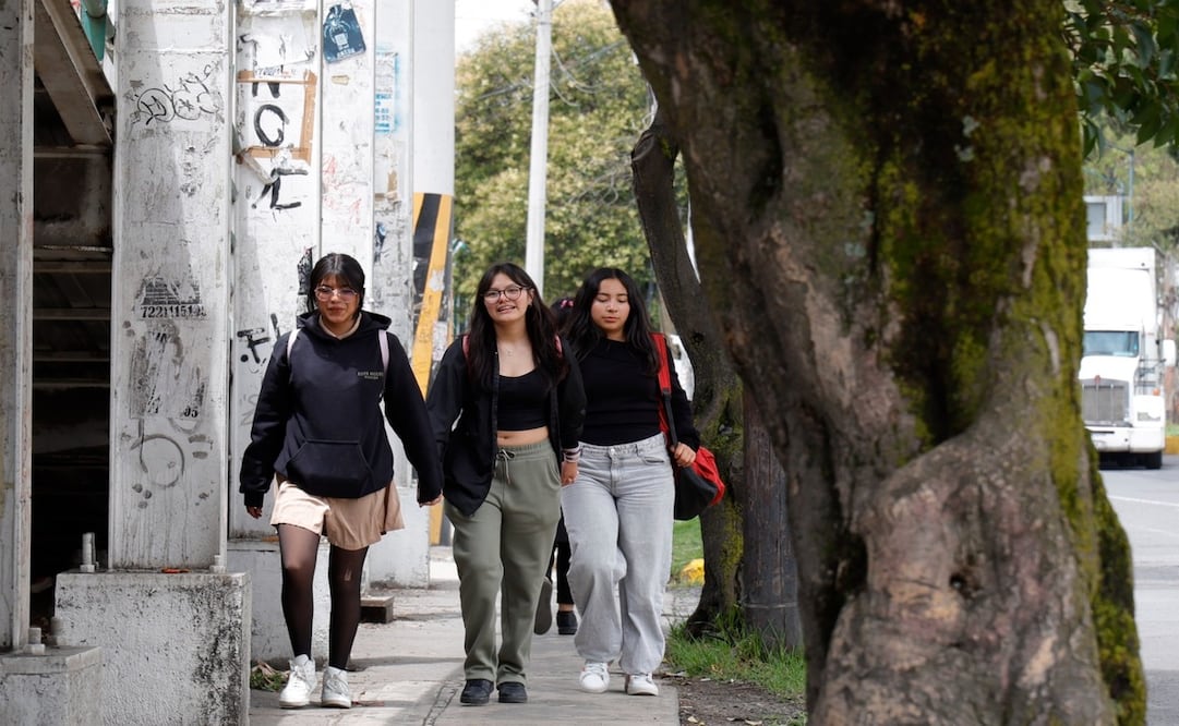 Estudiantes de la Facultad de Ciencias de la Conducta de la UAEMéx mantienen el paro, exigiendo seguridad y justicia ante la violencia recurrente / Foto: Arturo Hernández