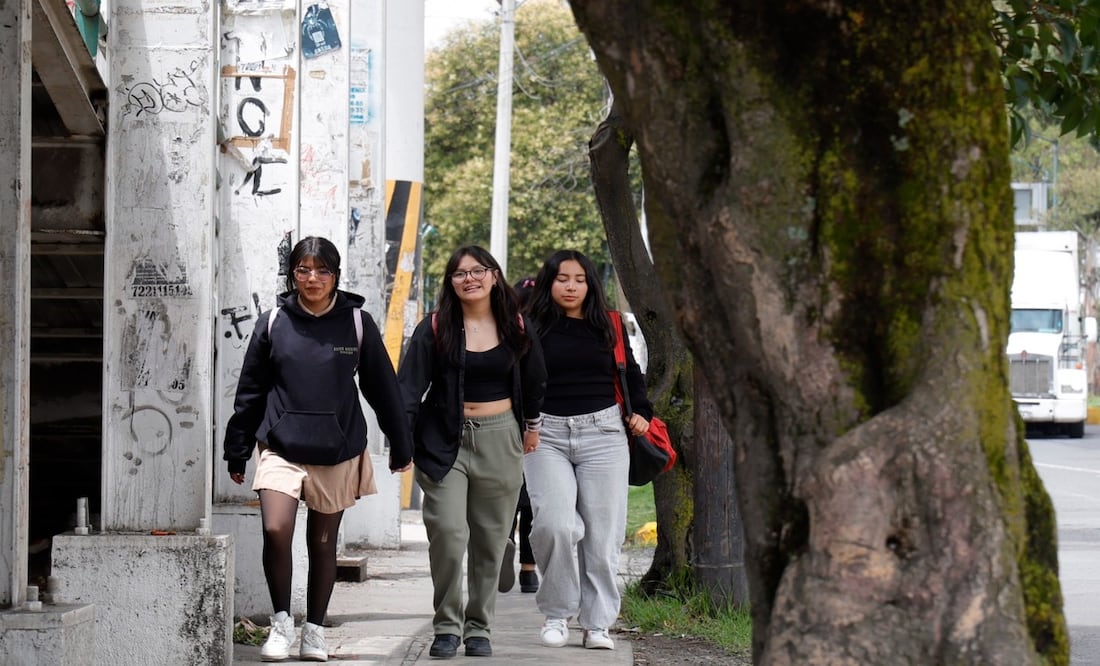 Estudiantes de la Facultad de Ciencias de la Conducta de la UAEMéx mantienen el paro, exigiendo seguridad y justicia ante la violencia recurrente / Foto: Arturo Hernández