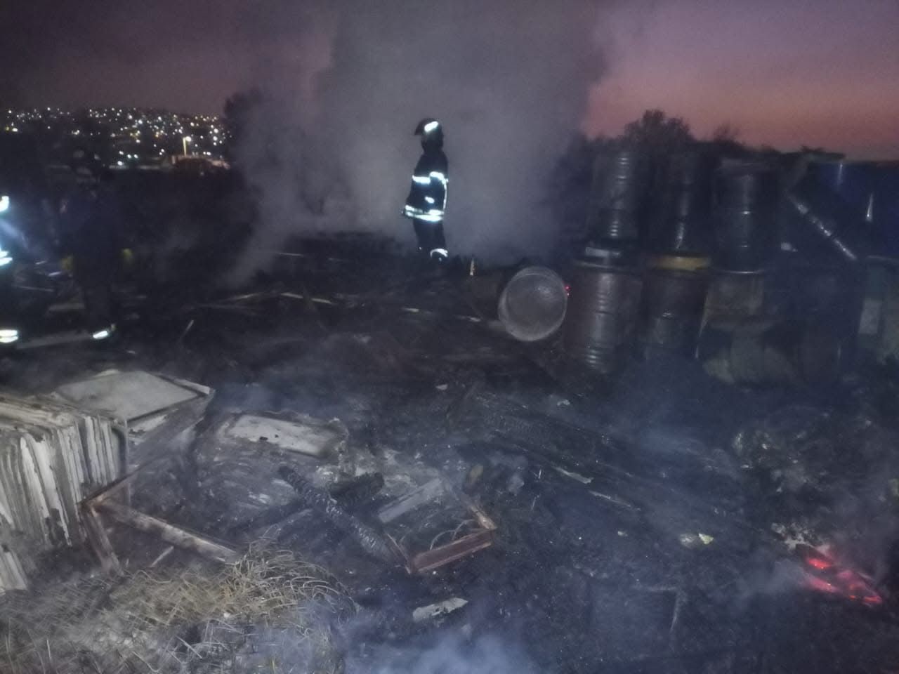 Autoridades investigan la operación del depósito para descartar daños ambientales. Foto Especial