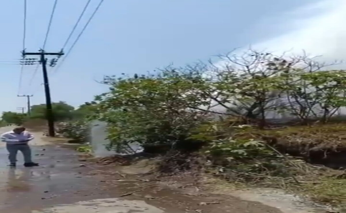 La mega fuga de agua a provocado la disminución del caudal del 50% al 60% en el suministro del líquido para los habitantes. Foto: Captura de pantalla