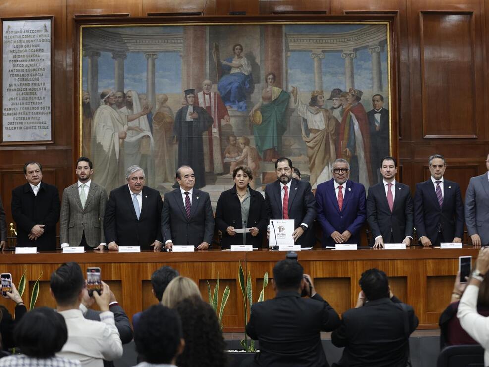 Entrega Delfina Gómez su Primer Informe de Gobierno al Congreso Mexiquense / Foto Jorge Alvarado
