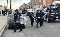 Sujeto armado se atrinchera con 6 rehenes, entre ellos 3 menores en Tecámac