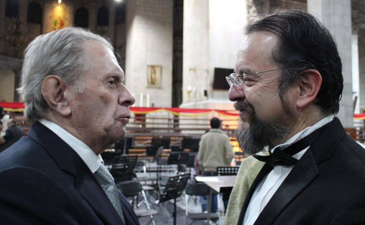 Enrique Bátiz, el director que elevó la música sinfónica en México. Su música seguirá resonando en el tiempo Foto: Especial