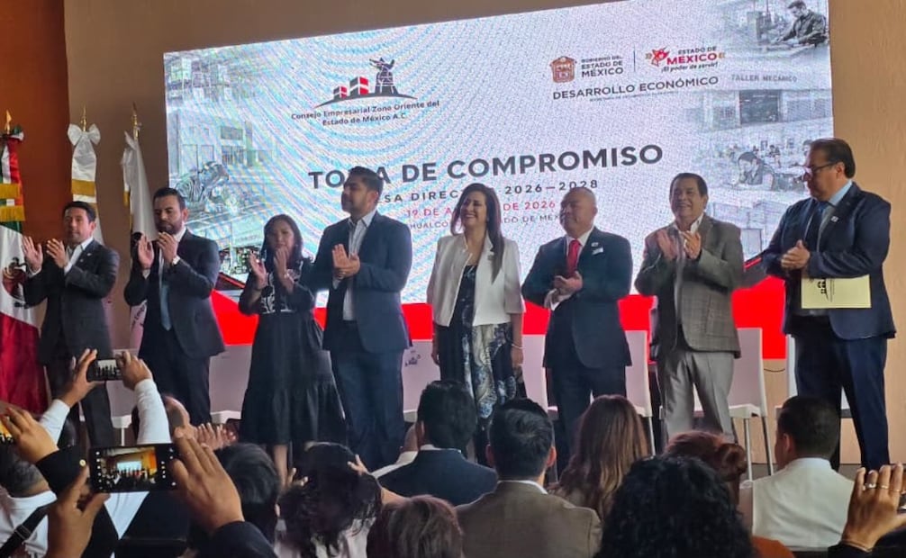 Autoridades estatales y representantes empresariales discuten la agenda para fortalecer la competitividad en la zona oriente. Foto Especial