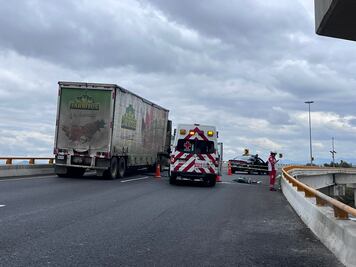 Matan a presunto delincuente en el Circuito Exterior Mexiquense