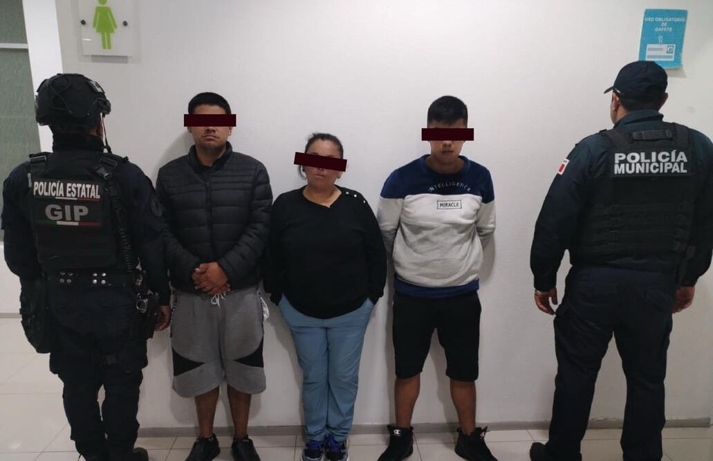Los tres detenidos intentaron evadir la acción ofreciendo 10 mil pesos a los oficiales. Foto: Especial