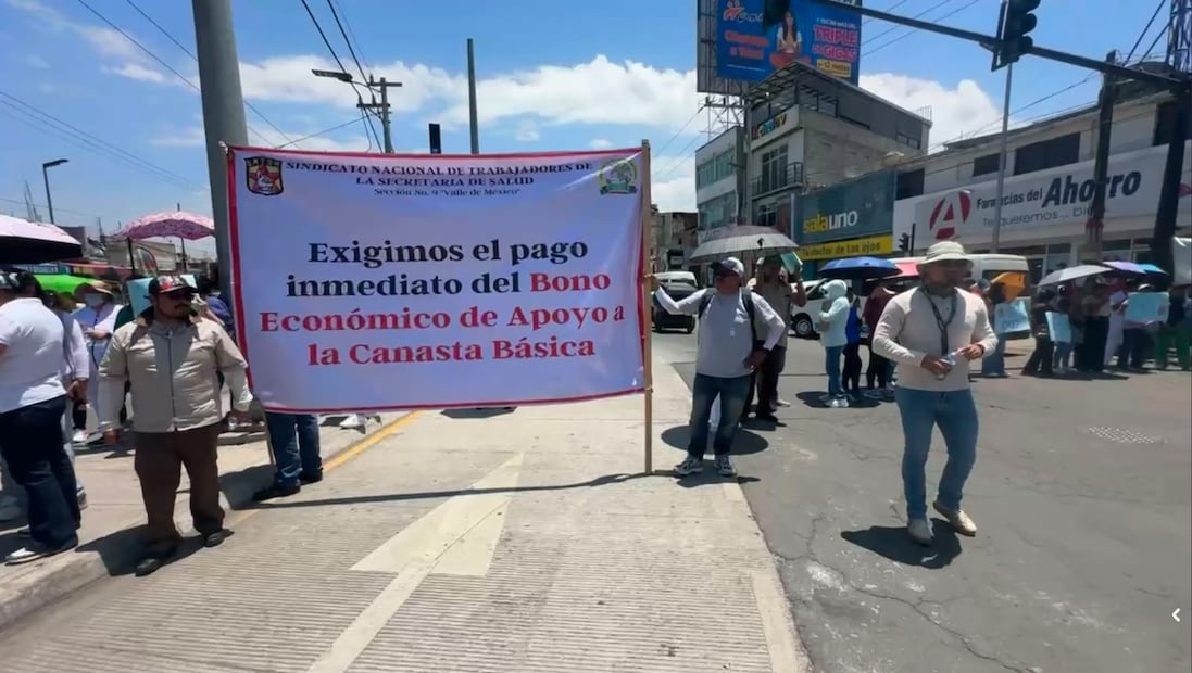 Trabajadores del IMSS-Bienestar protestan por el pago de salarios y prestaciones pendientes. Foto especial