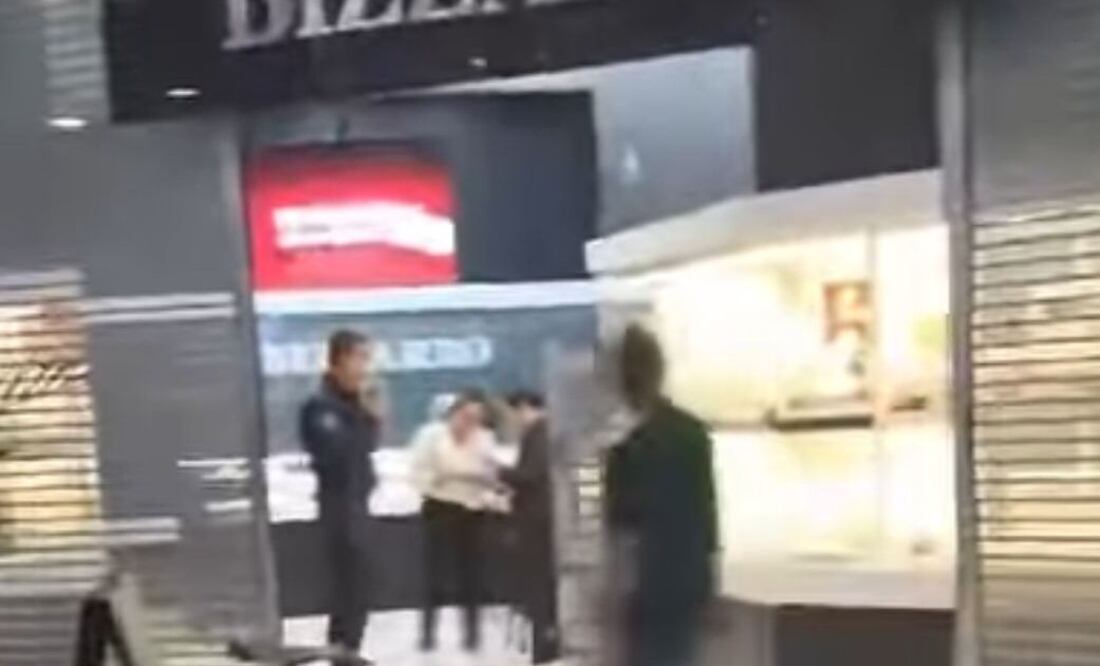 El asalto fue perpetrado por cuatro sujetos armados. Captura de pantalla