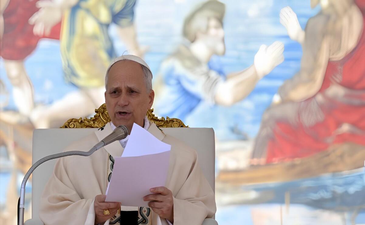 Su idea de "construir un mundo nuevo donde reine la paz" resonó con fuerza en la plaza. Foto: @Vatican Media / X