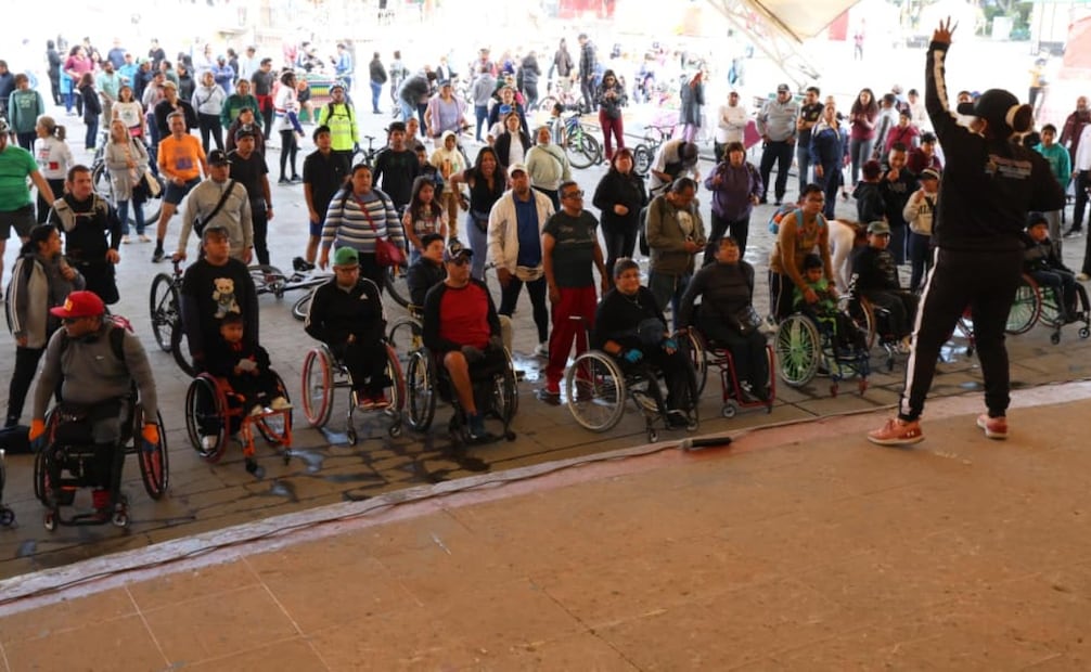 La presencia de diversas dependencias municipales garantizó que la rodada fuera un espacio de recreación sana y bienestar para todos. Foto Especial