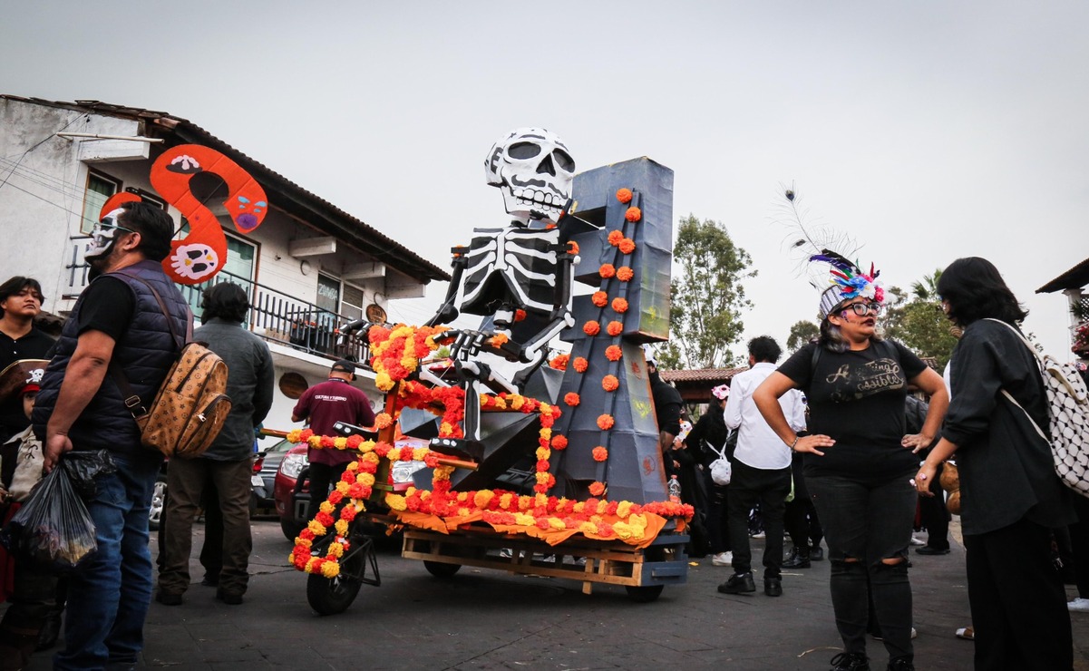 El tradicional paseo “Catrín Valle” llenó de fiesta las calles de Valle de Bravo / Foto Especial