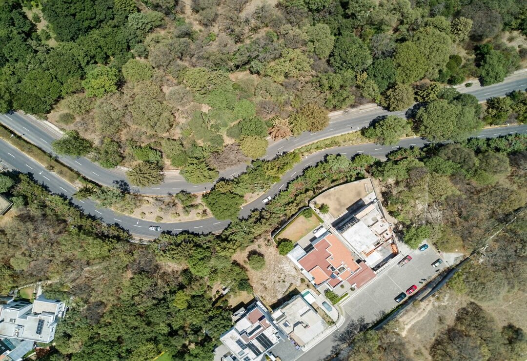 En el despojo de terrenos y casas estaría involucrado el Sindicato 22 de octubre, grupo dedicado al despojo de inmuebles. Foto: Especial