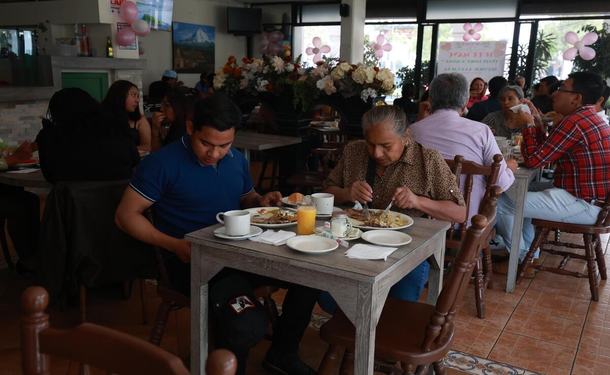 Se espera que el foro a este tipo de establecimientos continúe durante todo el domingo / Foto: Alejandro Vargas