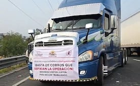 Bloqueo de transportistas paraliza caseta en la Chamapa-Lechería