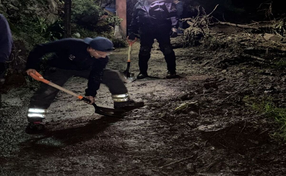En la zona permanecen equipos de emergencia y trabajadores municipales que realizaron las labores de remoción y limpieza / Foto Especial