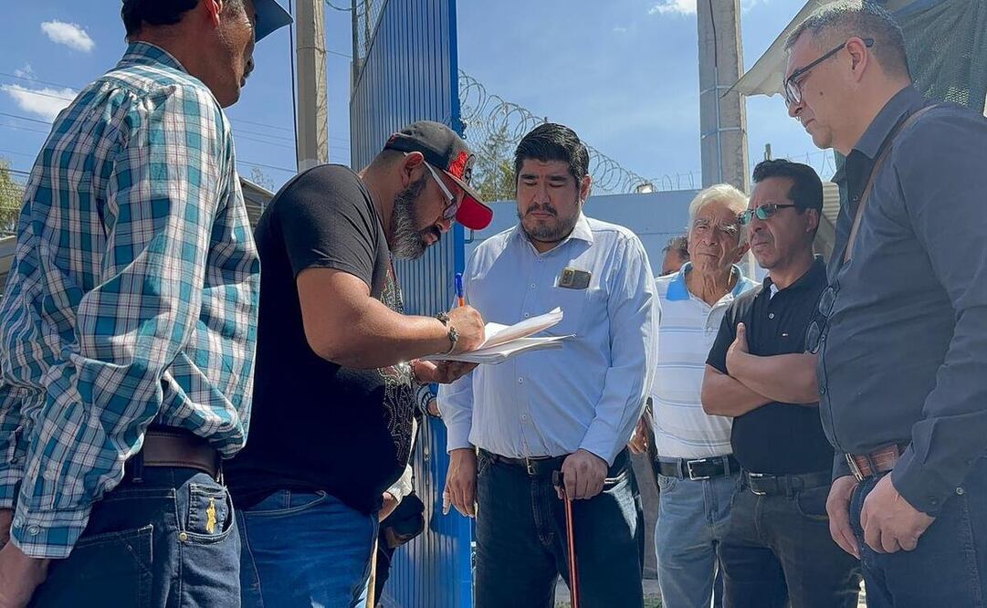 Autoridades supervisaron la reapertura de los pozos de Santa María Tianguistengo y El Jaral, tras confirmar su funcionamiento legal / Foto Arturo Contreras
