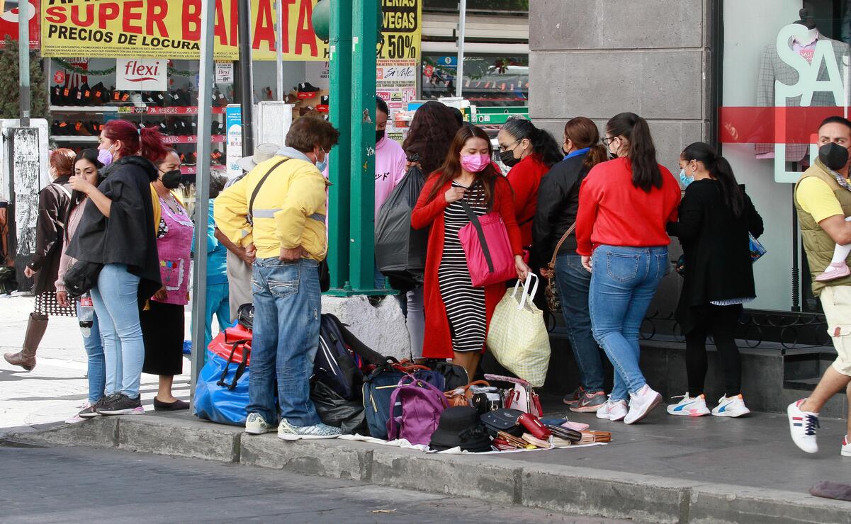El comercio informal aumenta cuando el ayuntamiento lleva a cabo algún tipo de evento, como los festivales / Foto: Alejandro Vargas